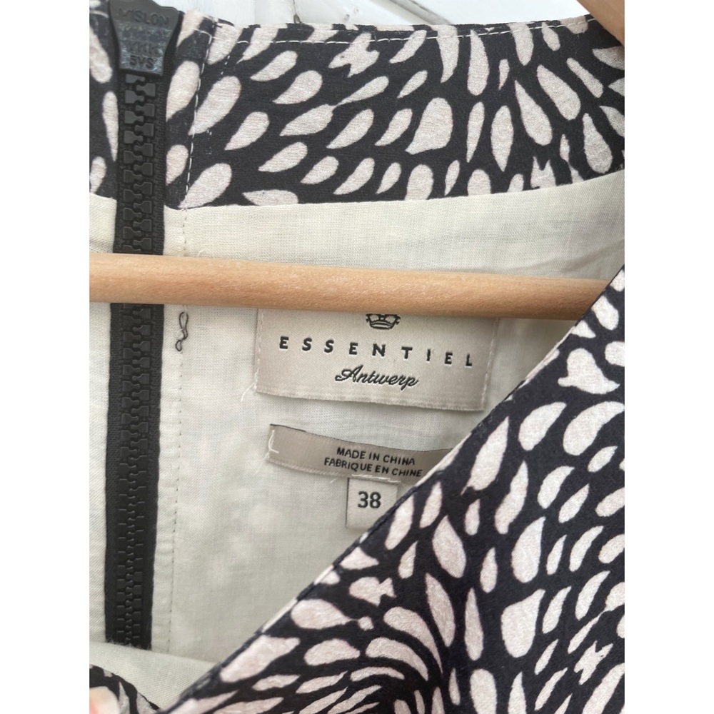 Essential Antwerp Patterned Bow Back Shift Dress - image 6